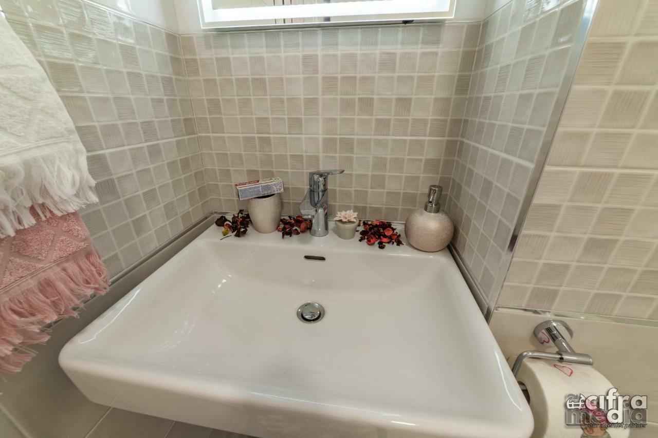 Apartmani Alexandar15 Novi Sad Dış mekan fotoğraf