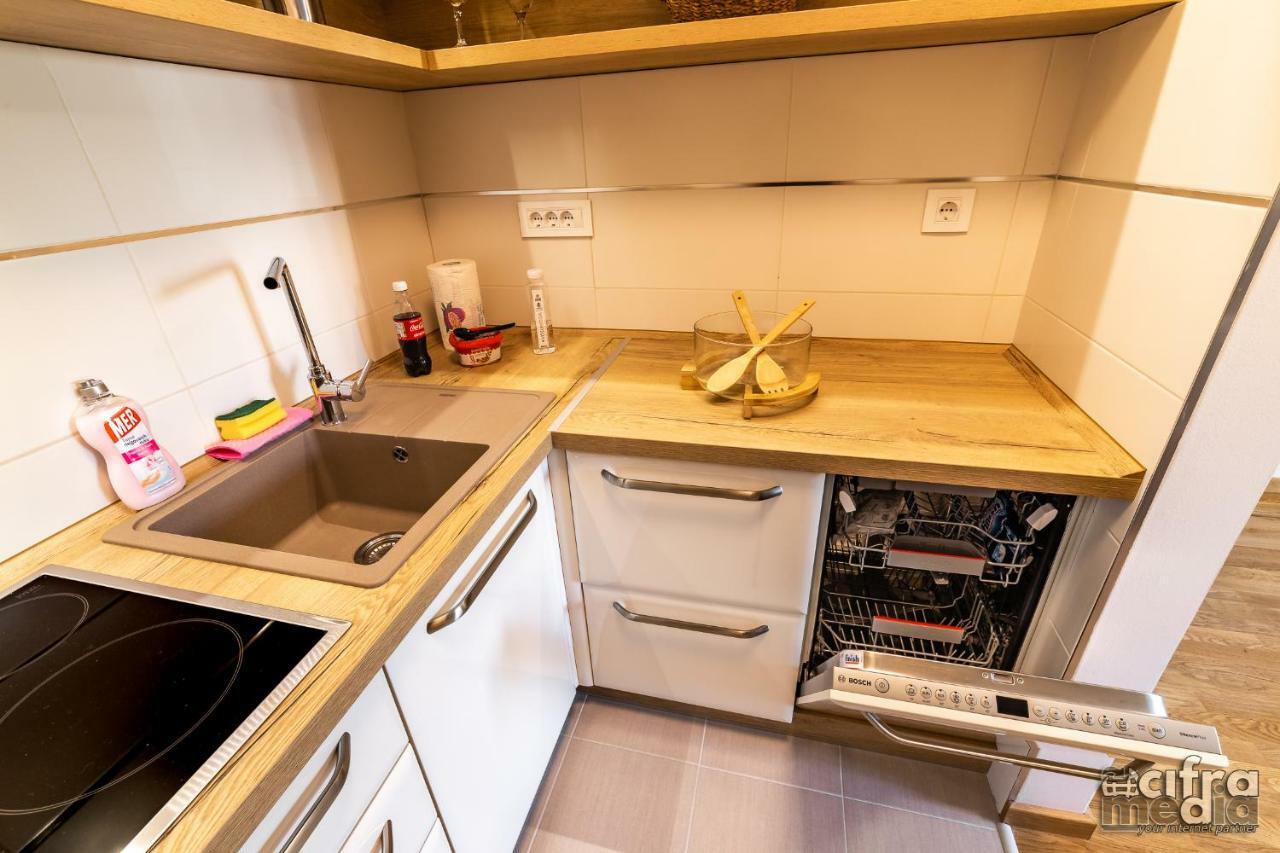Apartmani Alexandar15 Novi Sad Dış mekan fotoğraf